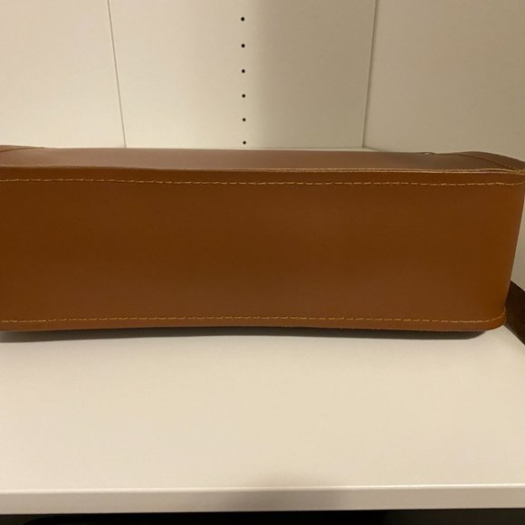 Cambridge Satchel 15 Inch in Vintage Brown - Picture 3 of 5